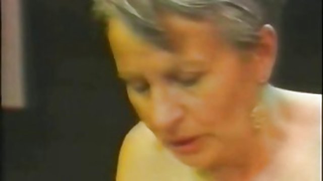 En iyi porno hiçbir kayıt Yakışıklı uokvirila eşek altında büyük bir penis lezbiyen porno arkadaş