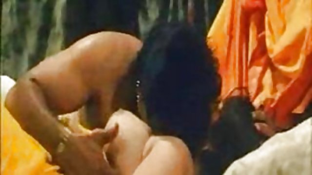 En iyi porno hiçbir kayıt Güzel Sevgililer günü verir, ne bir gün, ne üst düzey bir porno sahilde bir adam