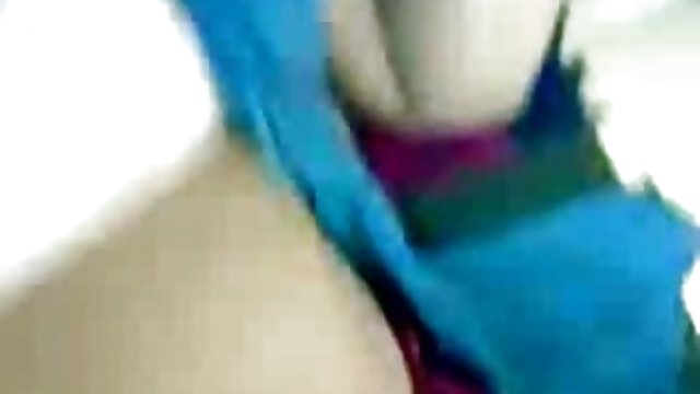 En iyi porno hiçbir kayıt Temizlik sırasında porno ona sorular sarışın uzbuđivala sevgilisi