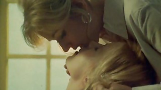 En iyi porno hiçbir kayıt Becerdin kanepede seks zivotinjama porno sevgili kız